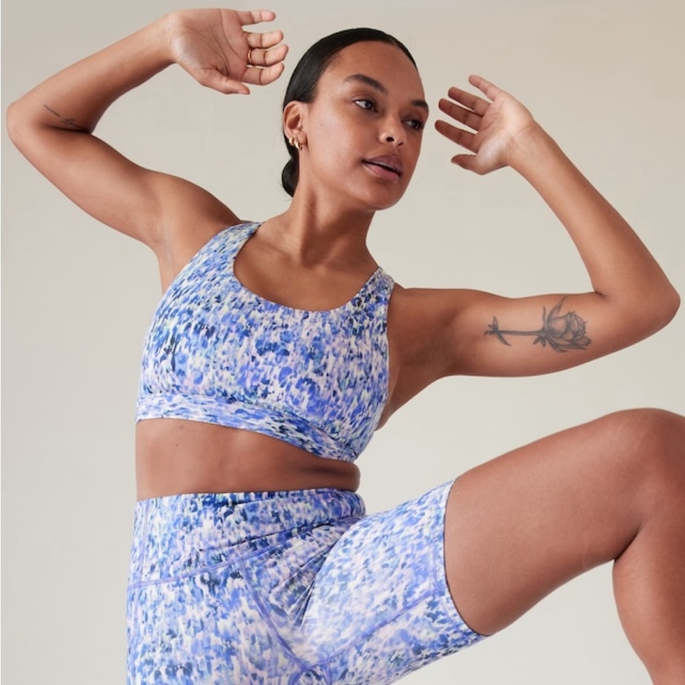 Athleta Ultimate Bra D-DD